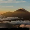6D5N Volcano Views & East Coast Wonders